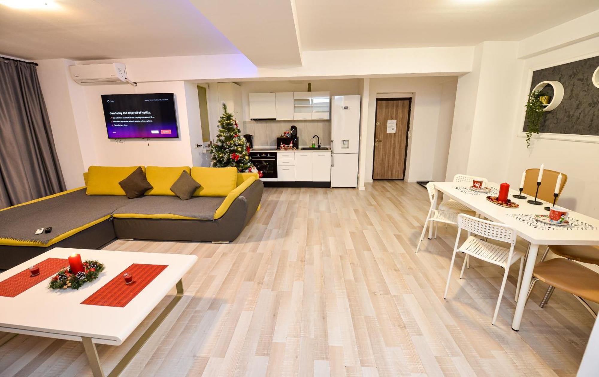 City Center Suite With Terrace Bucureşti Ngoại thất bức ảnh