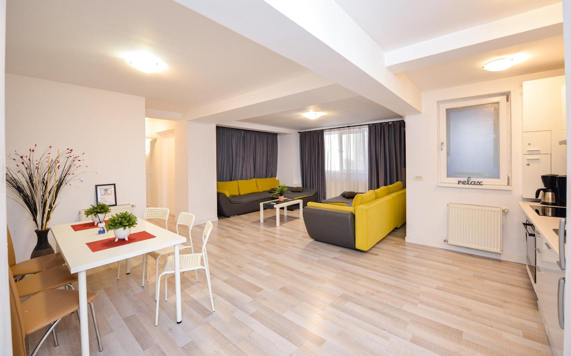 City Center Suite With Terrace Bucureşti Ngoại thất bức ảnh