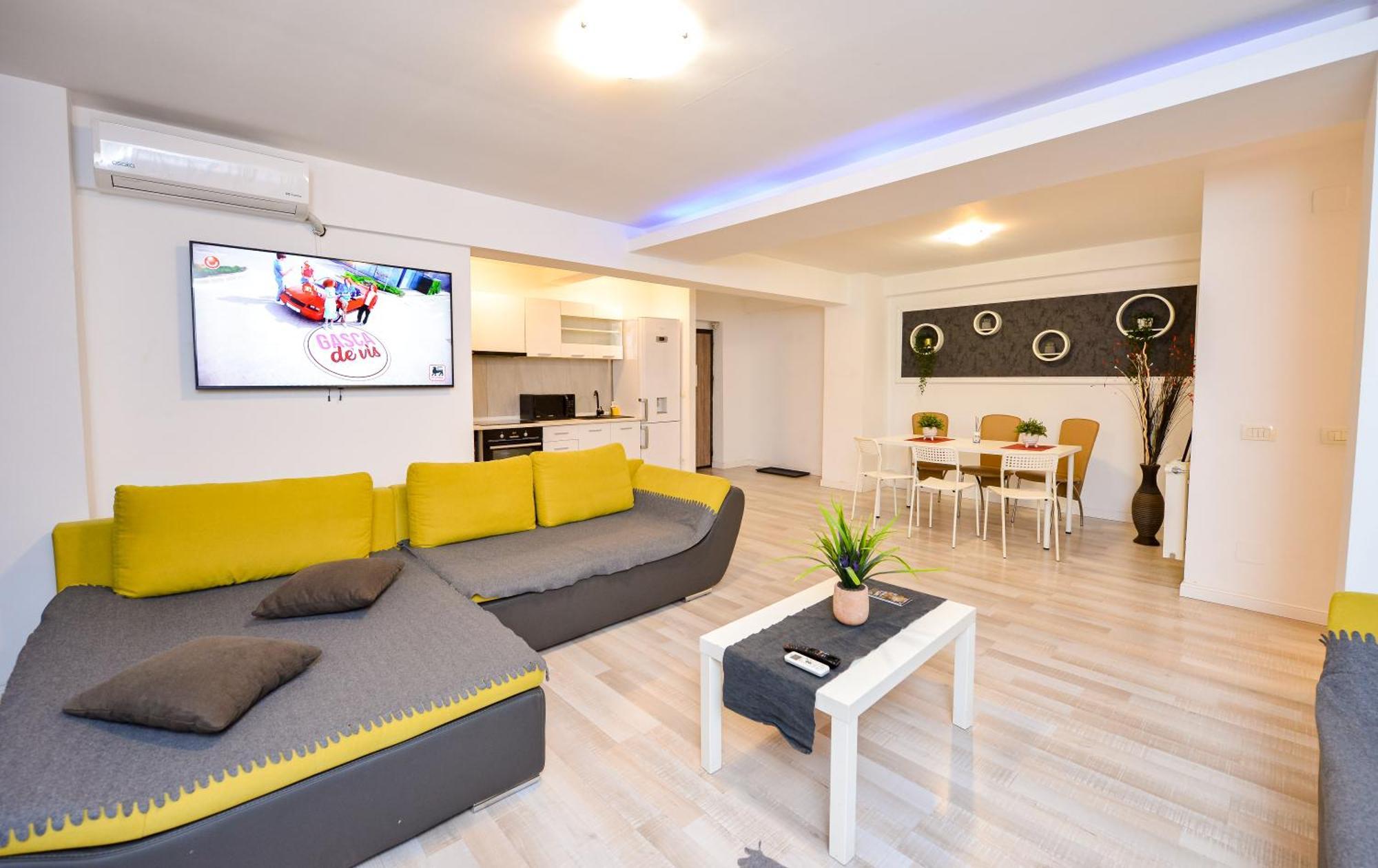 City Center Suite With Terrace Bucureşti Ngoại thất bức ảnh
