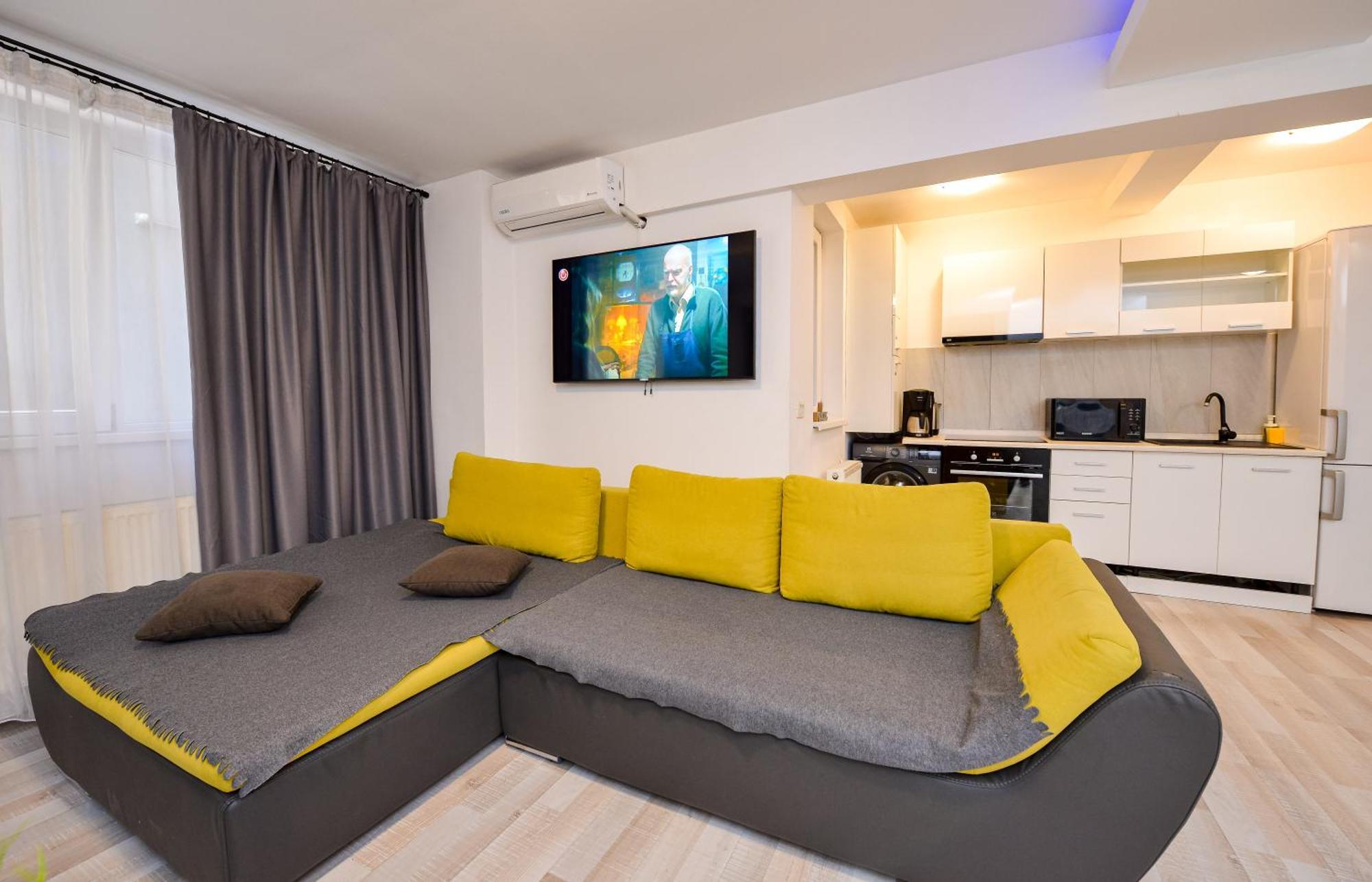 City Center Suite With Terrace Bucureşti Ngoại thất bức ảnh