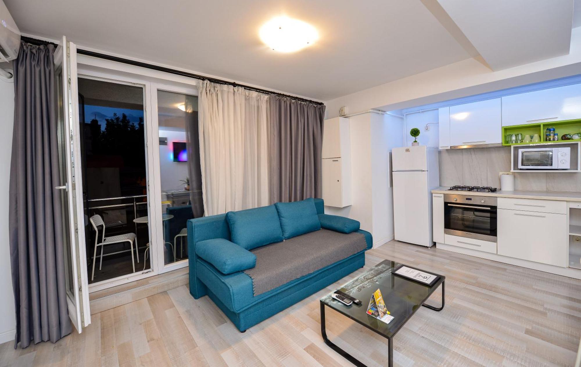 City Center Suite With Terrace Bucureşti Ngoại thất bức ảnh