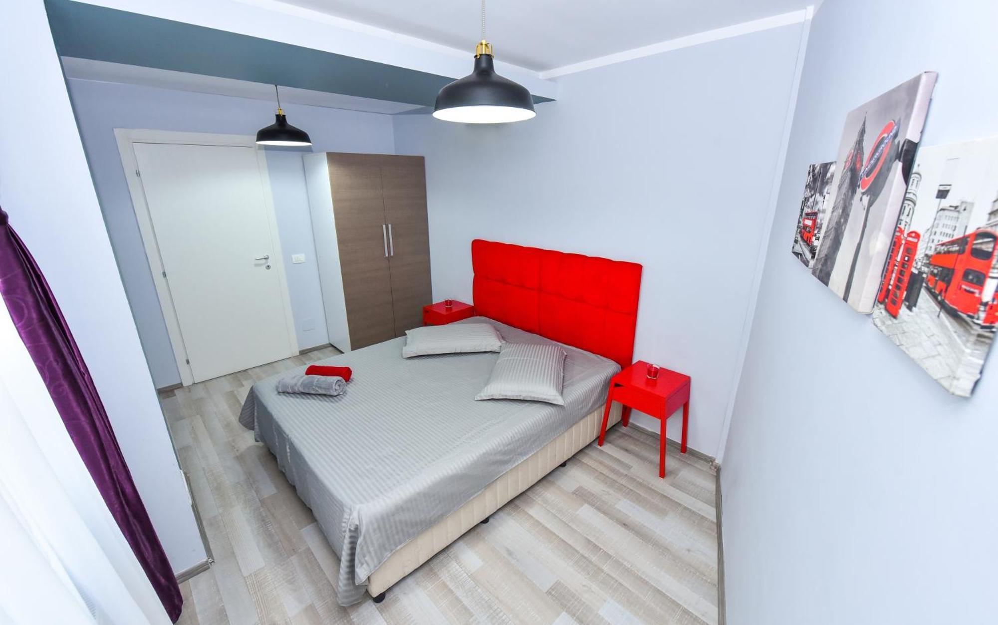 City Center Suite With Terrace Bucureşti Ngoại thất bức ảnh